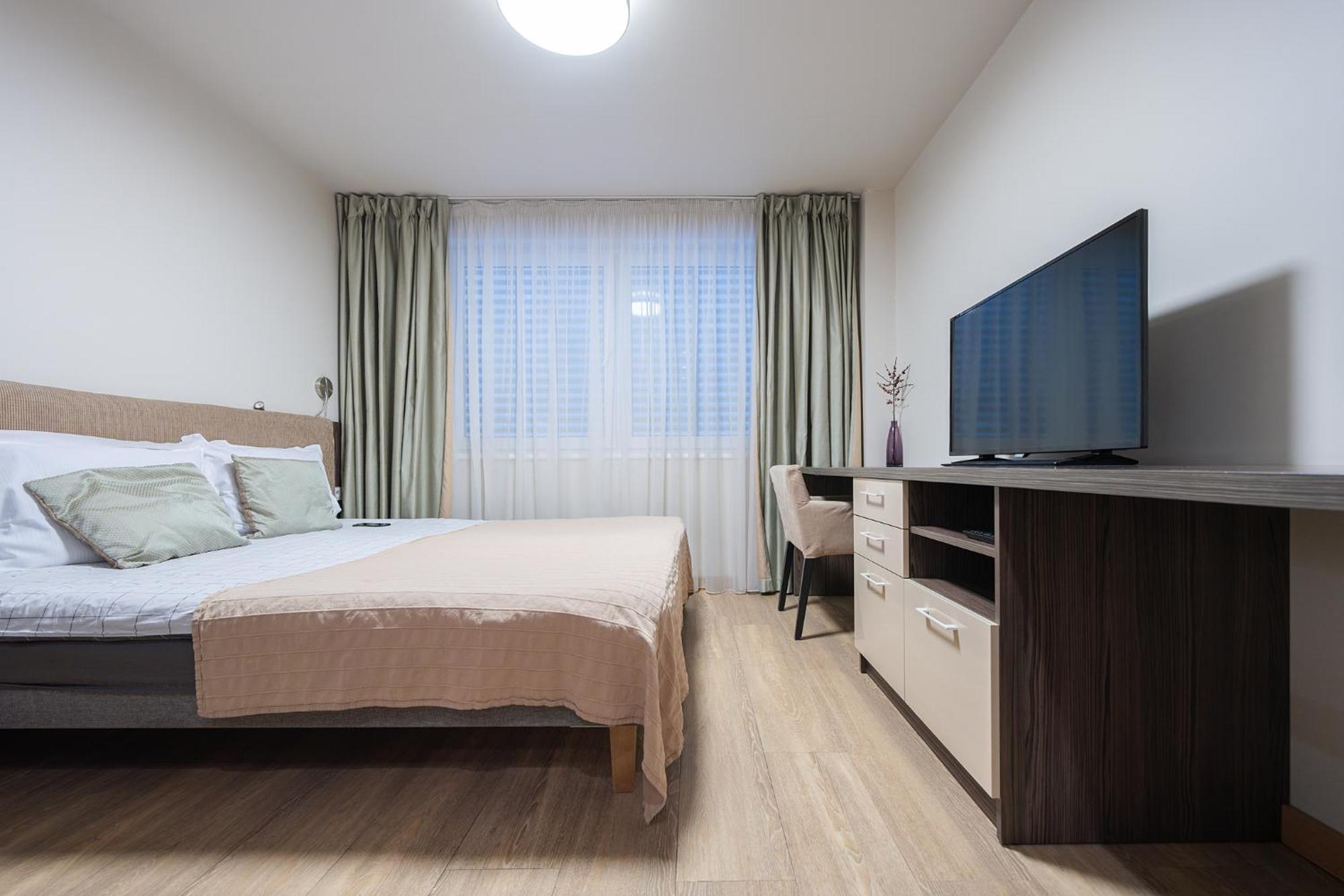 Gyneju Self Check-In Apartments VNO Eksteriør bilde